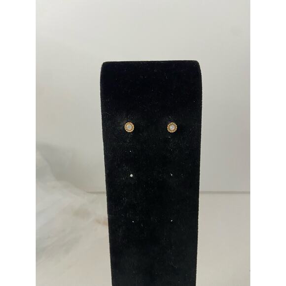 opalescent stud earrings - Picture 1 of 4